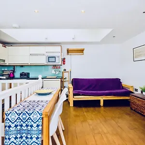  Holiday home Mews House