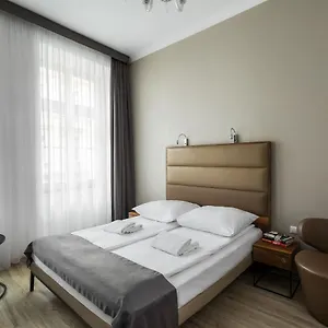 G12 , Krakow Poland